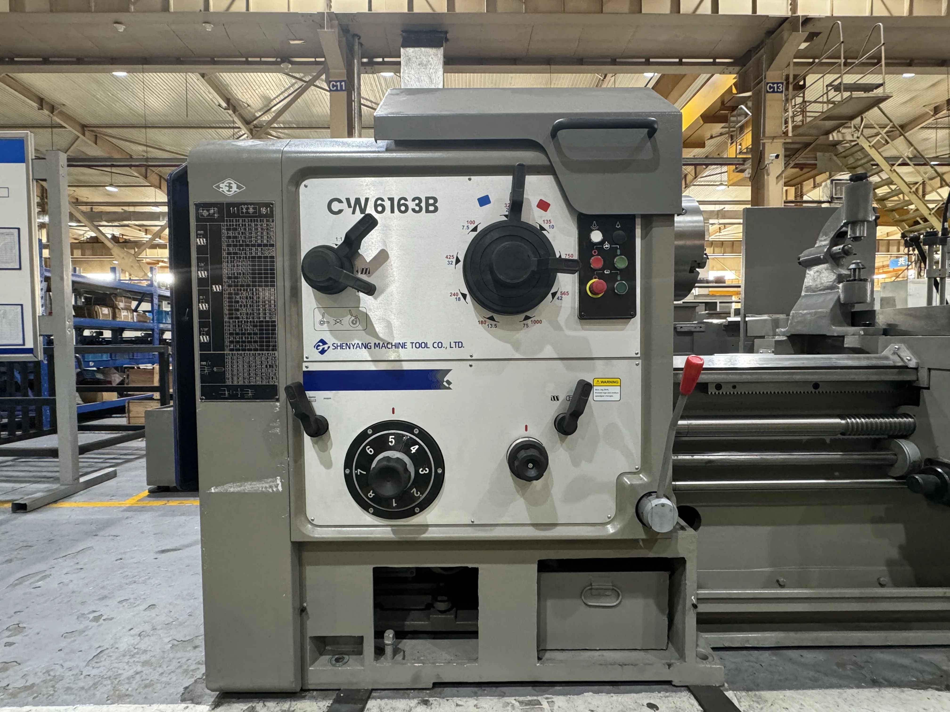 Heavy Duty Horizontal Manual Lathe CW6163B Flange Lathe 3000mm SMTCL Large Lathe Machine