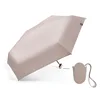 Conjunto de regalo: mochila de PU a juego con caramelo de fruta gris.