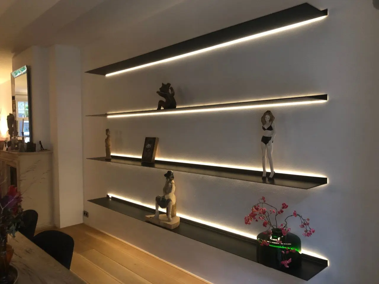 Cube Red Aluminum Wall Mount Shelf Set with Light Strip for Home Decor and Storage in Bedroom or Living Room