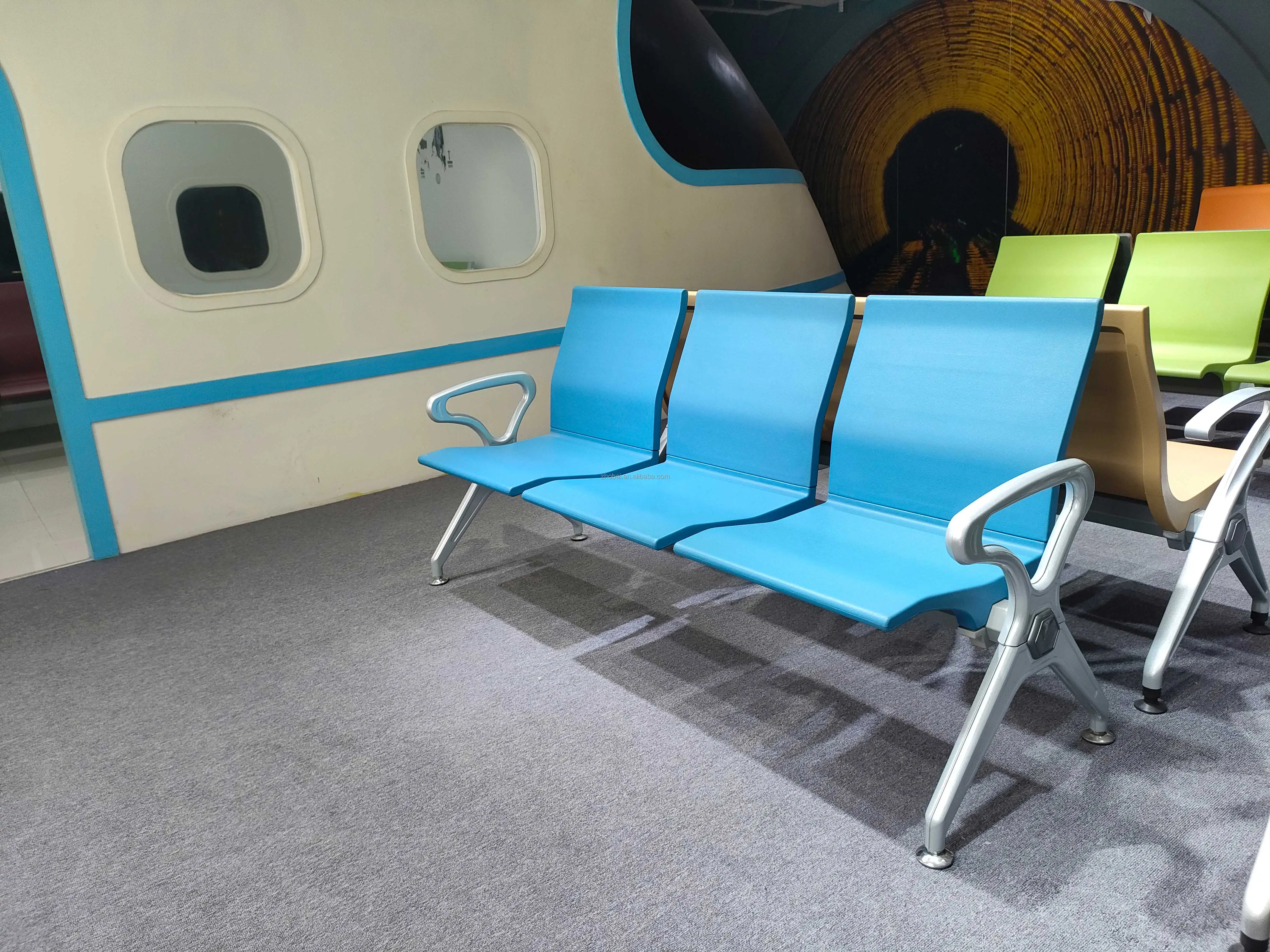 High Quality Modern Customizable USB Port Aluminum Alloy Electric PU Hospital Waiting Chairs for School Clinic Dental Hospital 5
