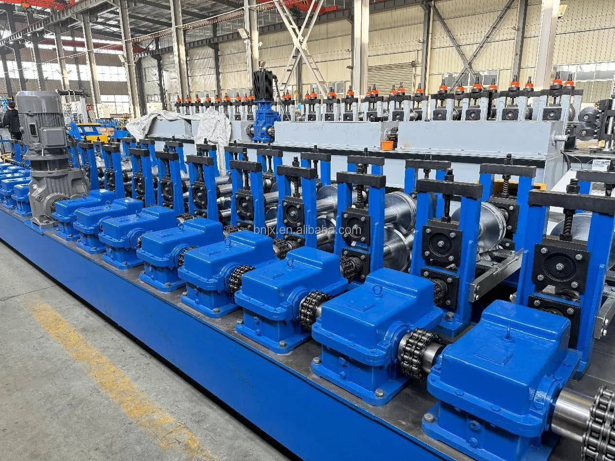 Полностью автоматизированная универсальная штамповочная полка стойка формовочная машина компоненты сердечника PLC