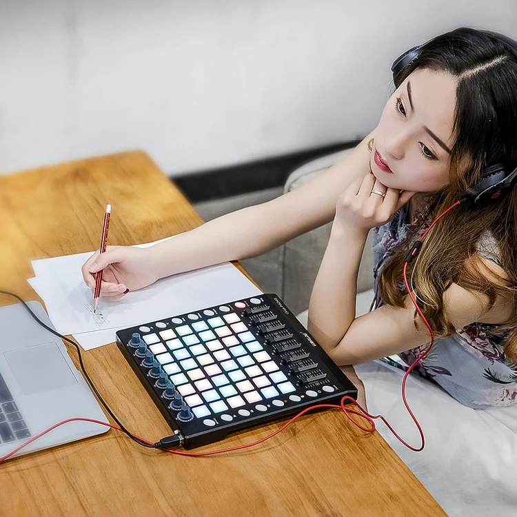 WORLDE PAD48 - Ultimate USB Drum Pad MIDI Controller