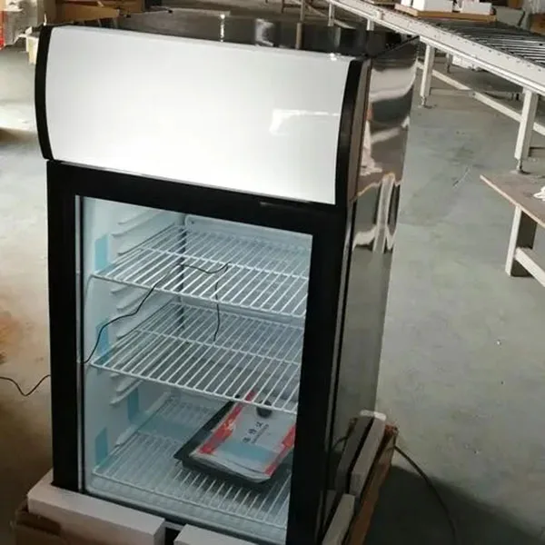 ドリンククーラー冷蔵庫 エナジー カスタマイズされたロゴ ガラスドア