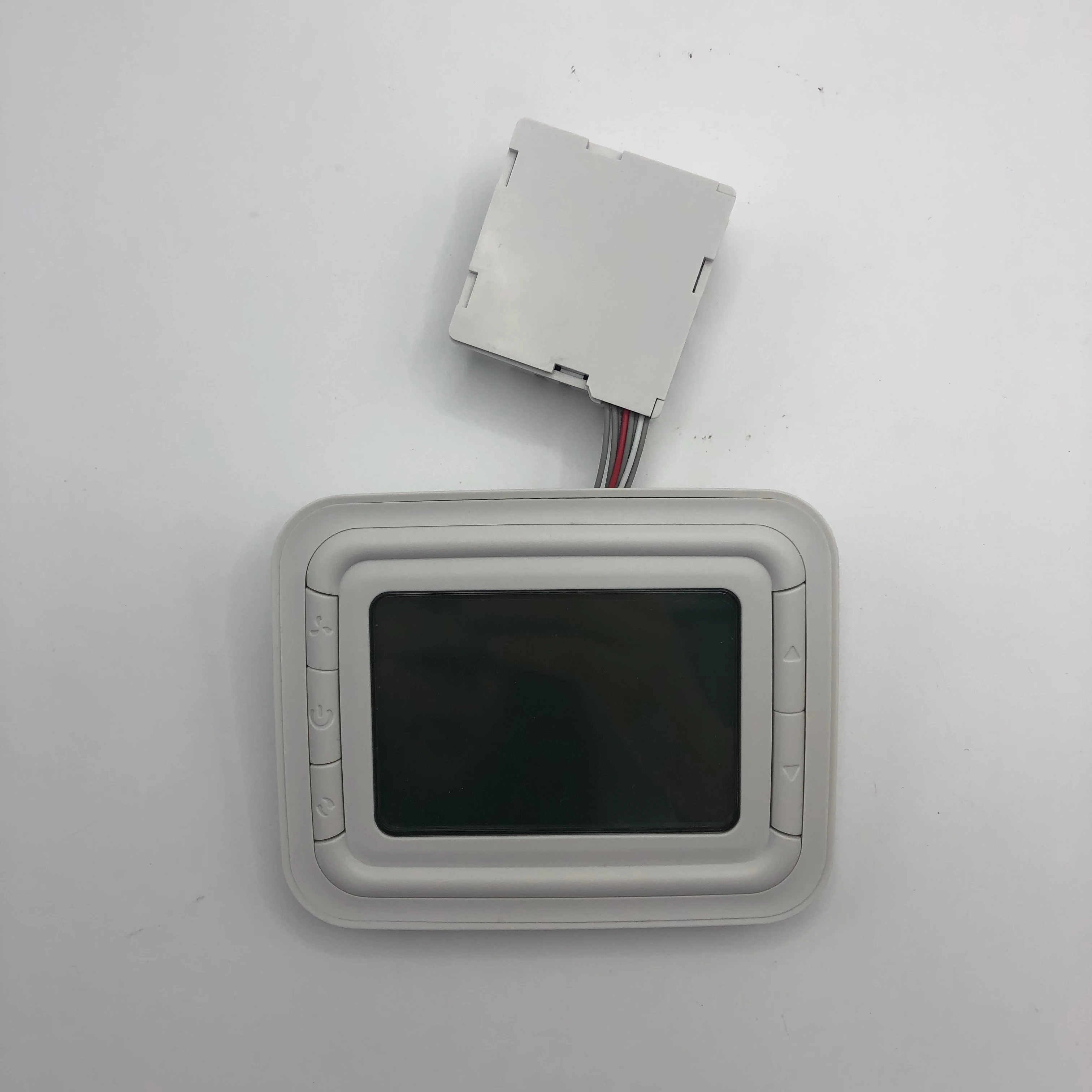 Smart Wifi Thermostat Control Panel for Central Air Conditioner Heating Modern Design Fan Coil Units for Apartment Kitchen Use