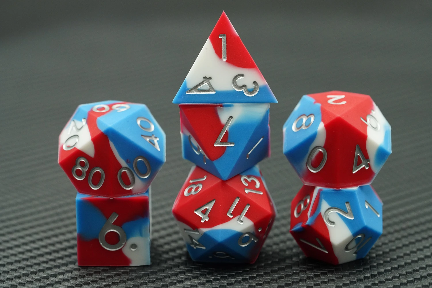 DND Polyhedral Dice Set 7 Piece Sharp Edge Silicone Dice 16mm Size 3 Color Mix for Dungeons & Dragons Board Games details