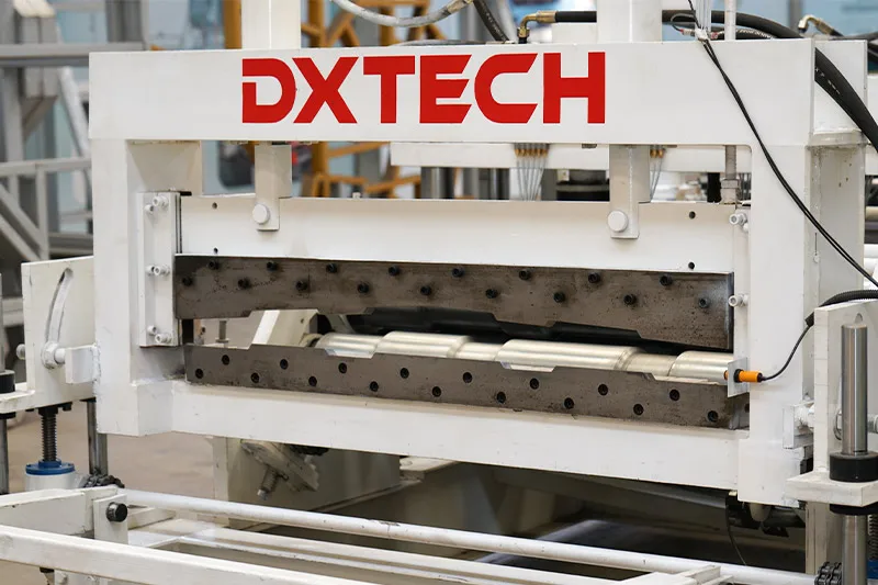 DXTECH Sheet Metal Roll Forming Machine with Hydraulic Uncoiler