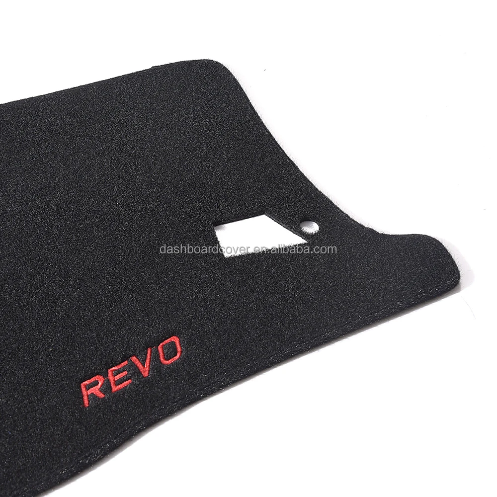Easy to Install Car Automobile Dashboard Mat Carpet for Toyota Innova