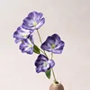 rama de color morado oscuro