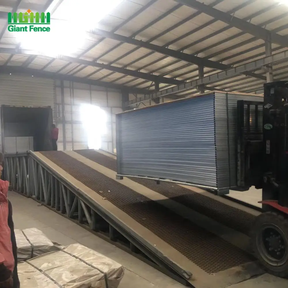 آخر أخبار الشركة 6 أقدام × 10 أقدام كندا القياسية مسحوق المغلفة سياج البناء المؤقت  6