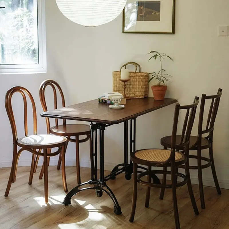 Simple Restaurant Interior Design American Retro Cafe Bistro Restaurant Rattan Wooden Table and Chairs