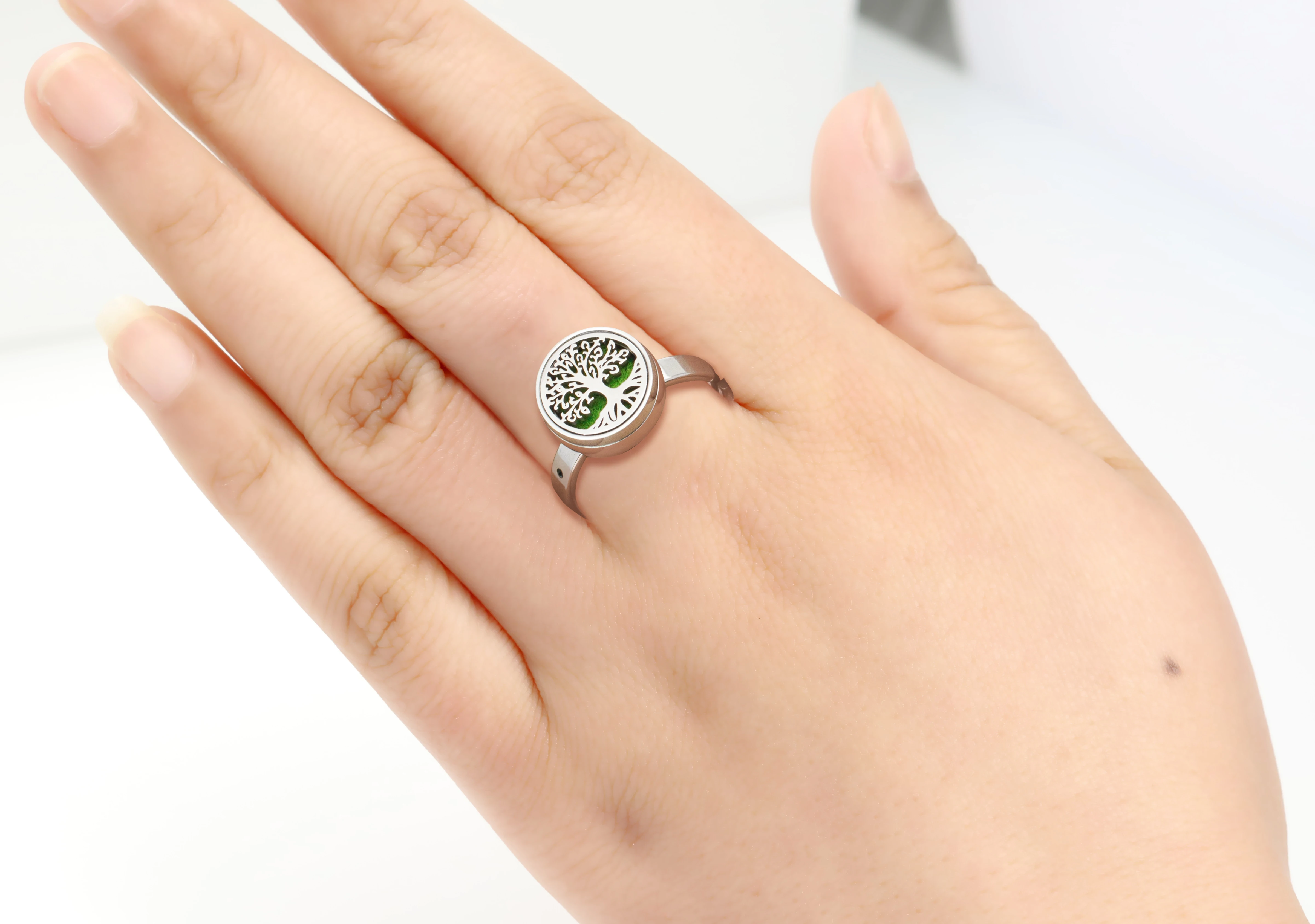 Bijou Bague Orientale Bague Orientale à Or Rose, Rubis Et Diamants, image size:4804x3376