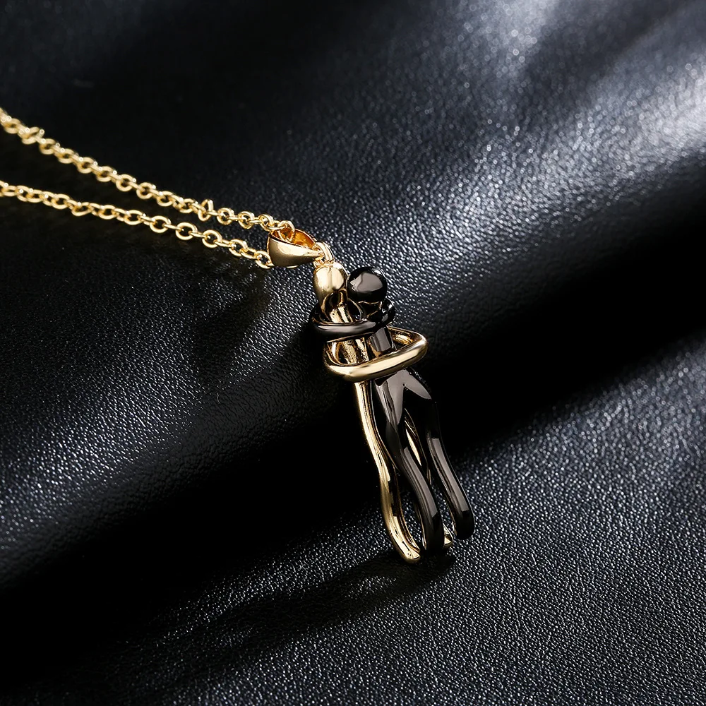Delicate Design 18K Gold Plating Dancing Human Necklace Couple Hug Pendant Necklace Stainless Steel Fashion Pendant Necklace
