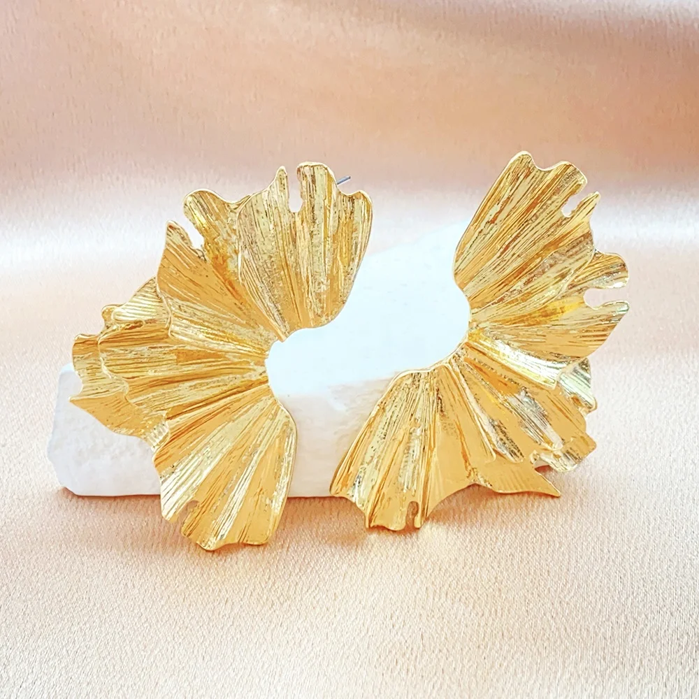 2026 Gold Plated Silver Tennis Chain Classic Zinc Alloy Tassel Drop Earrings with Hoop Heart for Women Anniversary