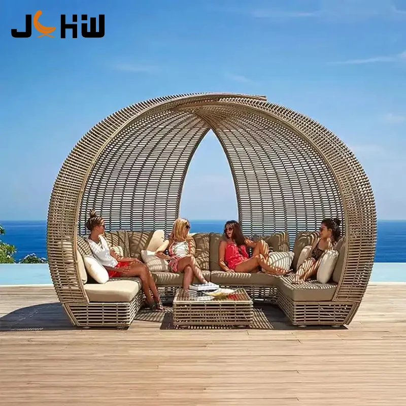 Outdoor Light Rattan Daybed All Weather Pe Plastic Rattan Daybed - Outdoor Sun Loungers