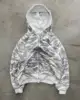 Bianco grigiastro