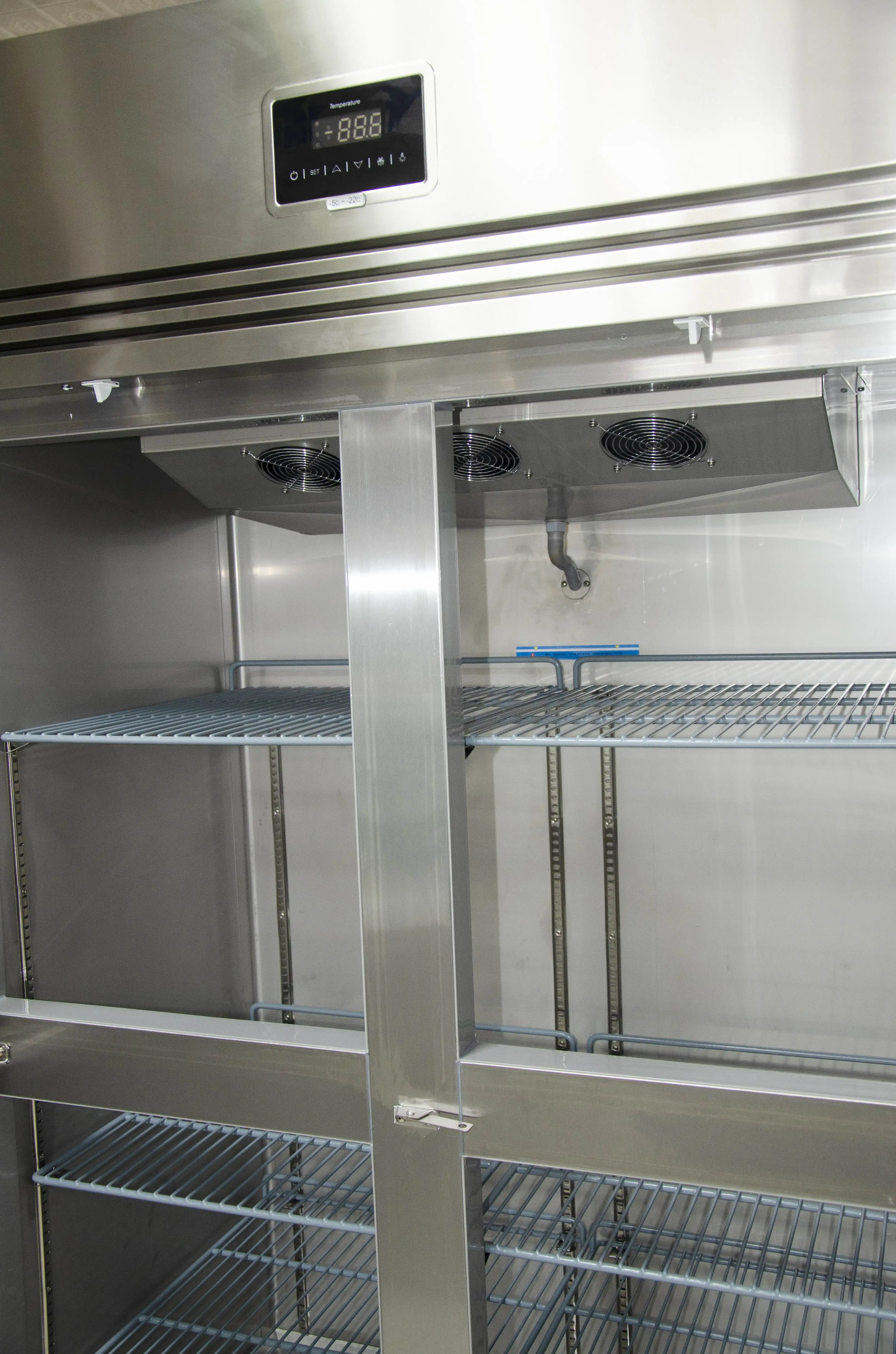 Stainless Steel 304/201 844L 4-Door Vertical Commercial Freezer with -12~-18 Temperature