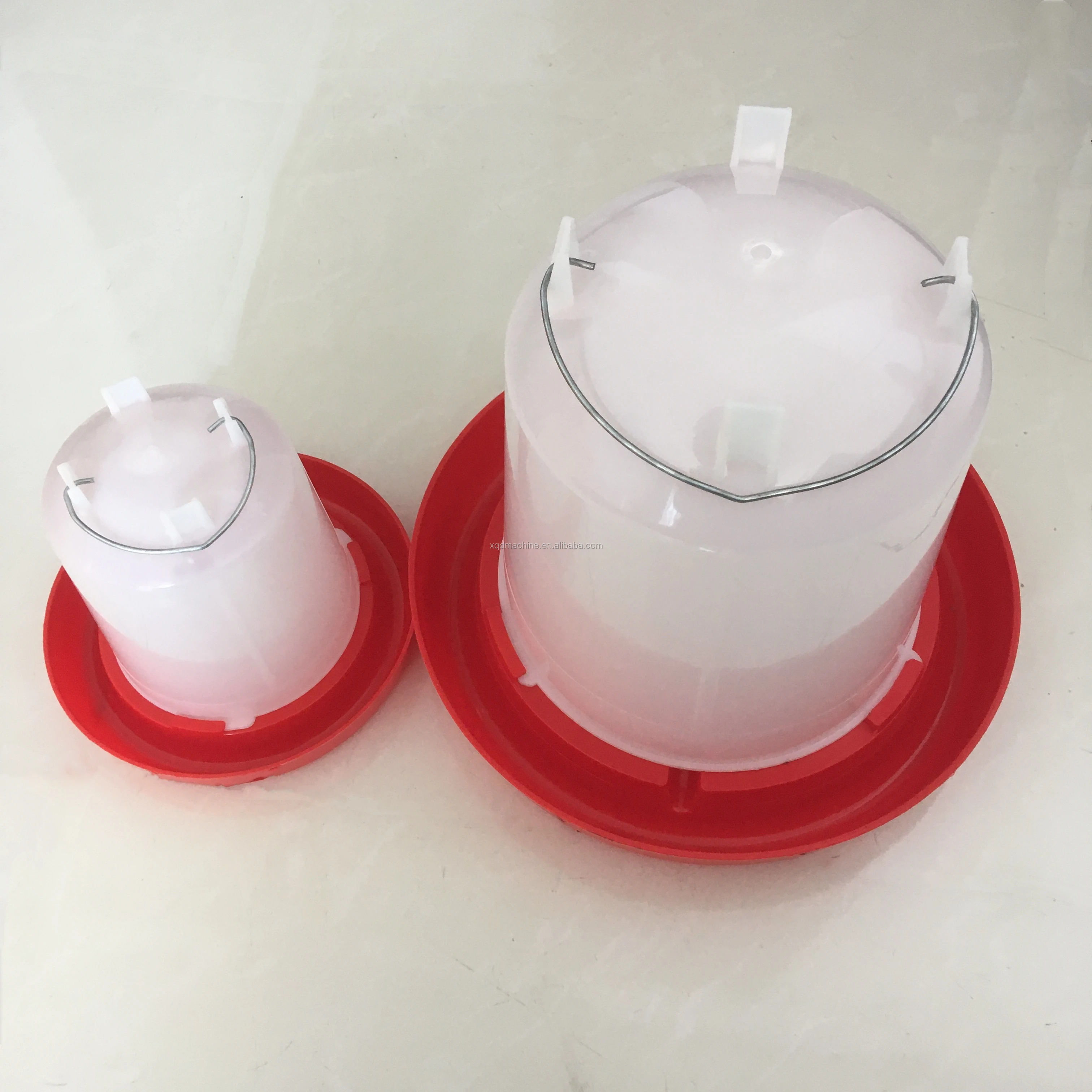 Amazon hot selling Poultry Broiler Hens Birds Bucket Drinkers and Feeder for Farming Equipment