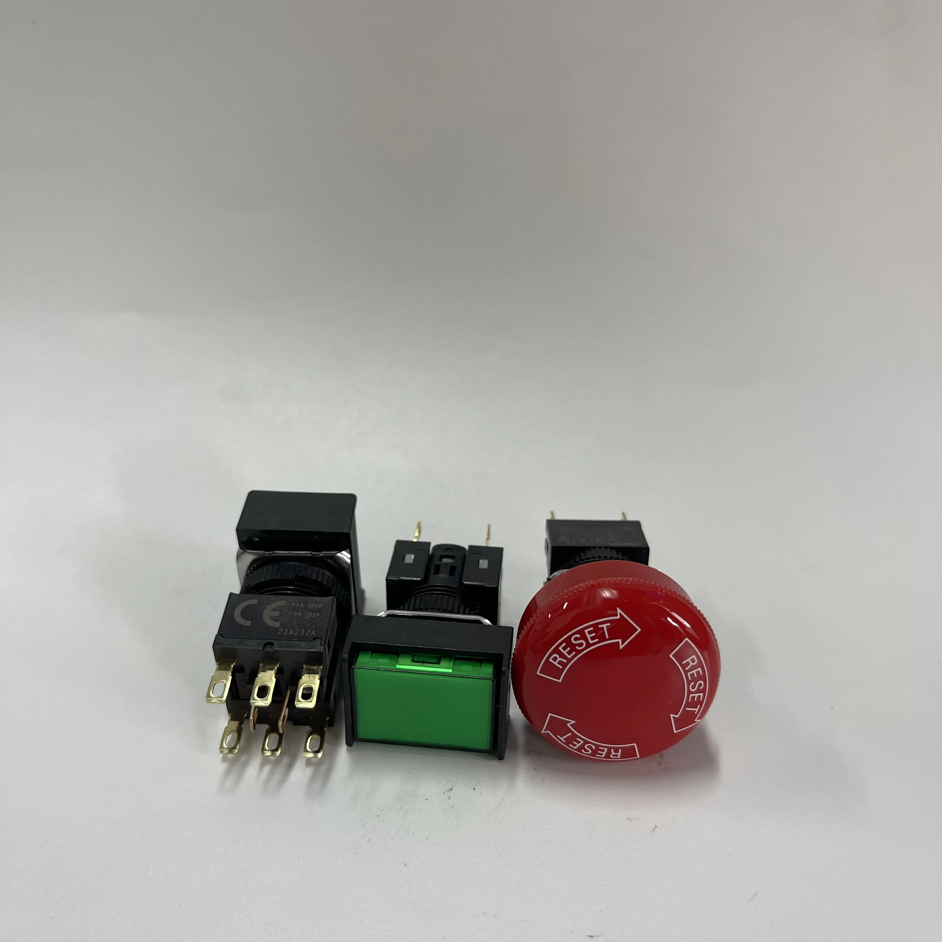 IDEC Pushbutton & Emergency Stop Switch IDEC IDEC Pushbutton & Emergency Stop Switch IDEC