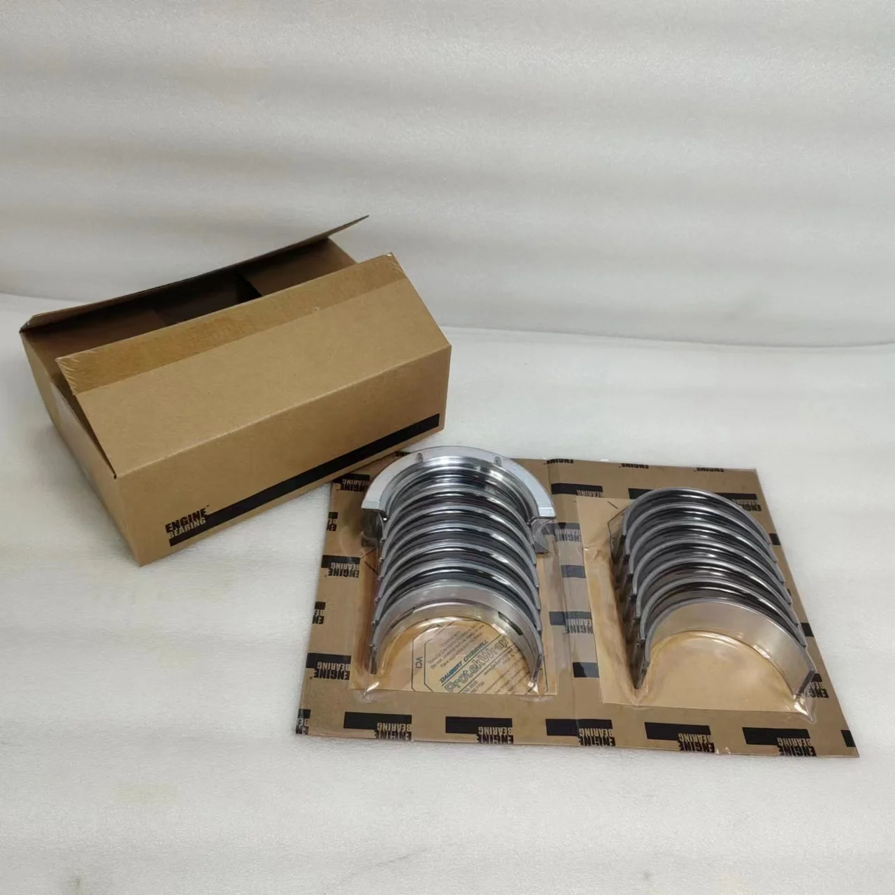 6CT8.3 6D114 6L ISLE QSL9 Diesel Engine Parts Main Bearing Set 3944153 3944158 3944163 3802210 3945917 3800270