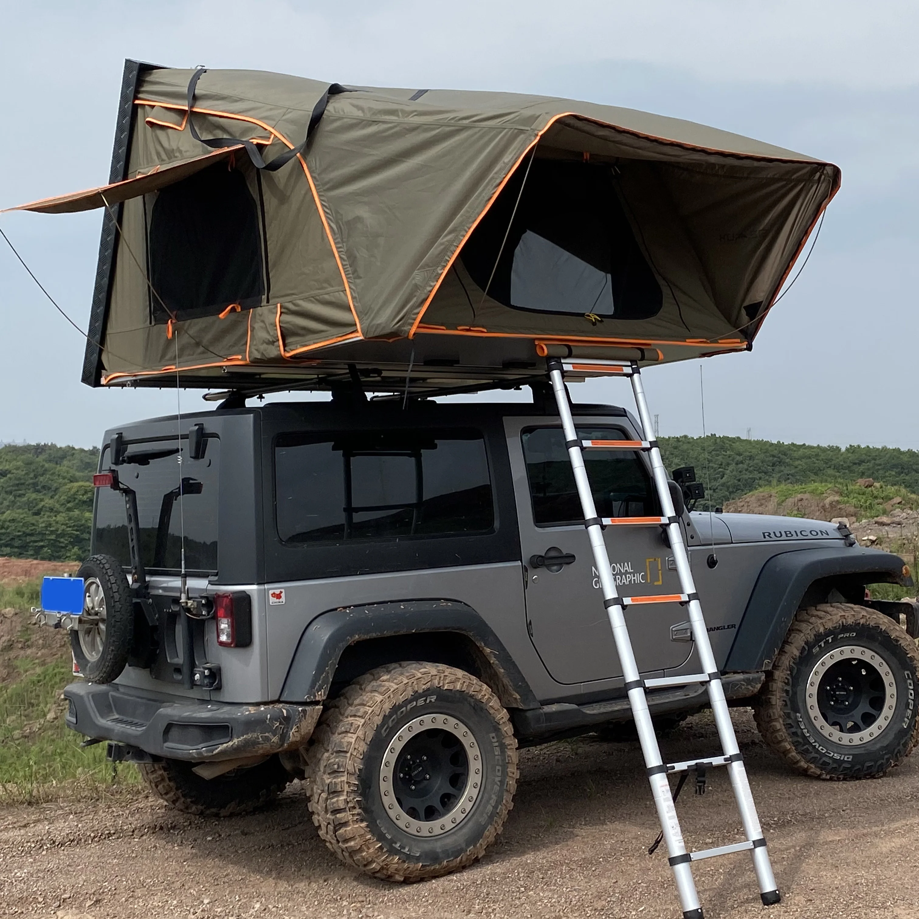 Outdoors Overland Best Aluminum Hardshell Roof Top Tent Vehicle Side 