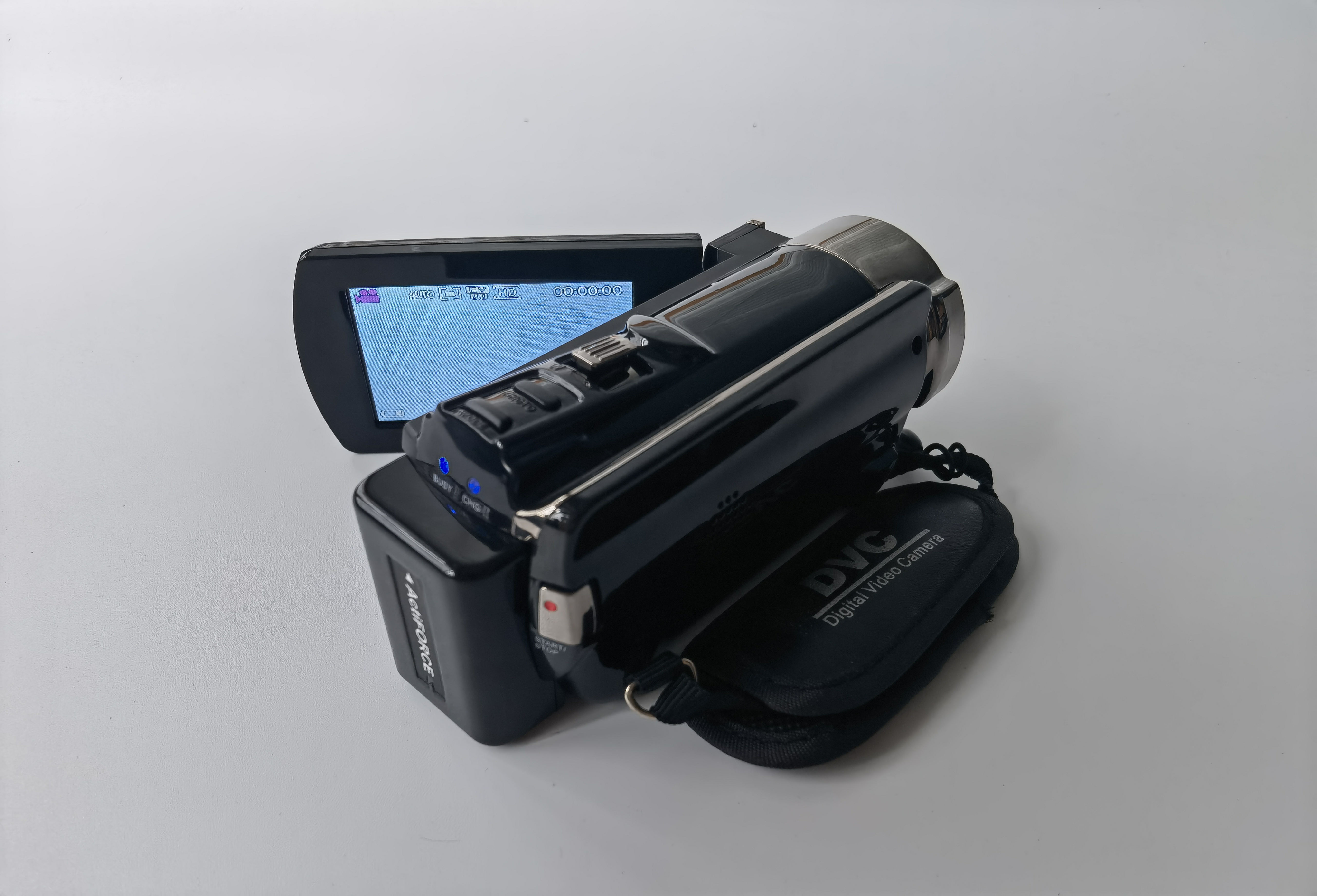 HDV-614P Lithium Battery 3.7V Support 64GB SD Card Max Face Detection Digital Video Camera