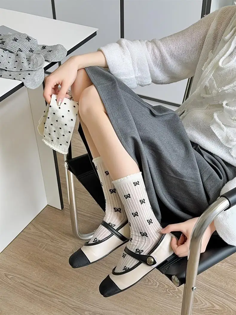 Calzini estivi a metà polpaccio da donna con fiocco in maglia sottile e pois_voghion.com