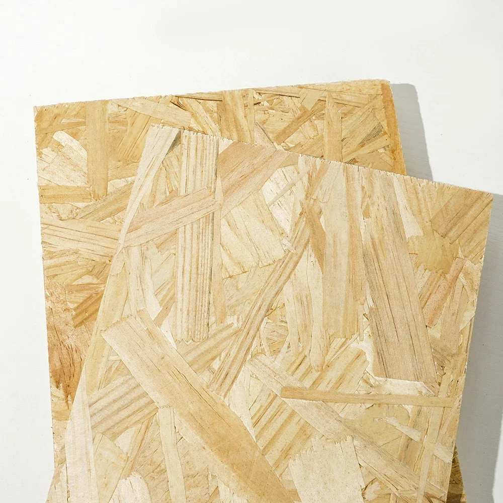 Oriented Strand Board (OSB3) Termite Resistant Custom Size 1220*2440 Plywood Board Finished Surface for Roofing