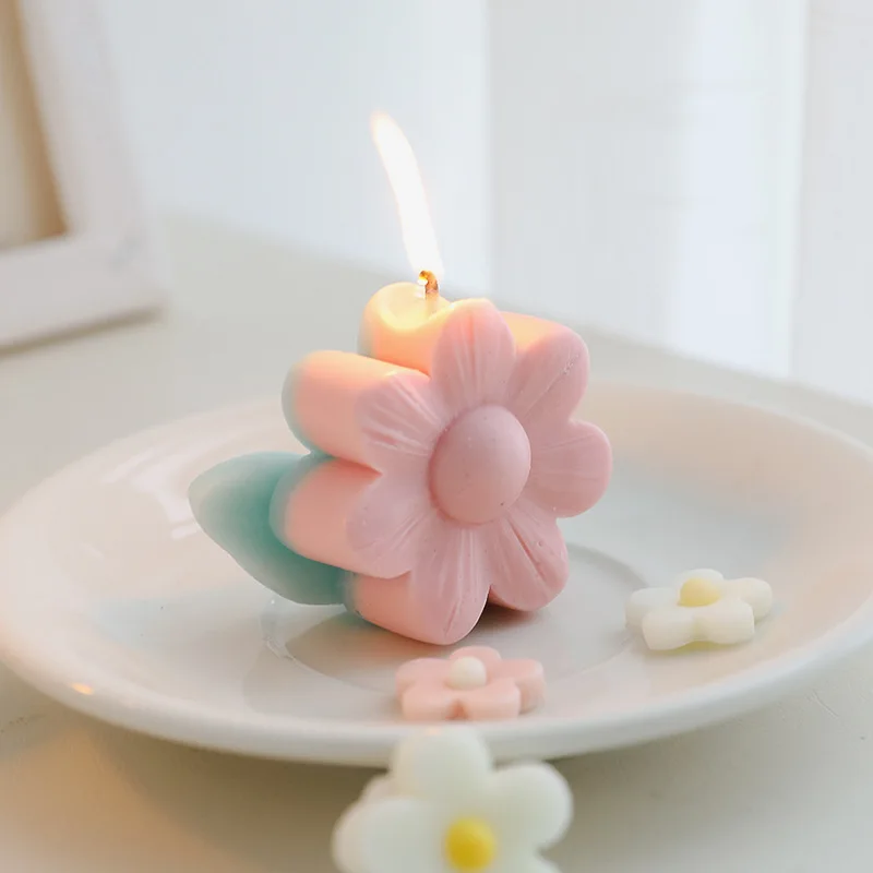 Handmade Little Flower Shaped Scented Candles Ins Style Flowers Shape Candle Private Label