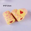 20657-สติ๊กกี้เค้กรอลล์ลายหัวใจ PU squishy