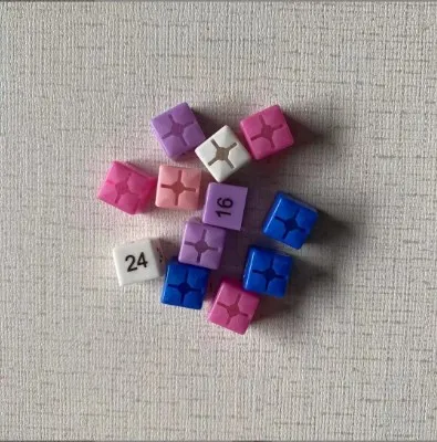 Plastic Clothes Size Cube Hanger