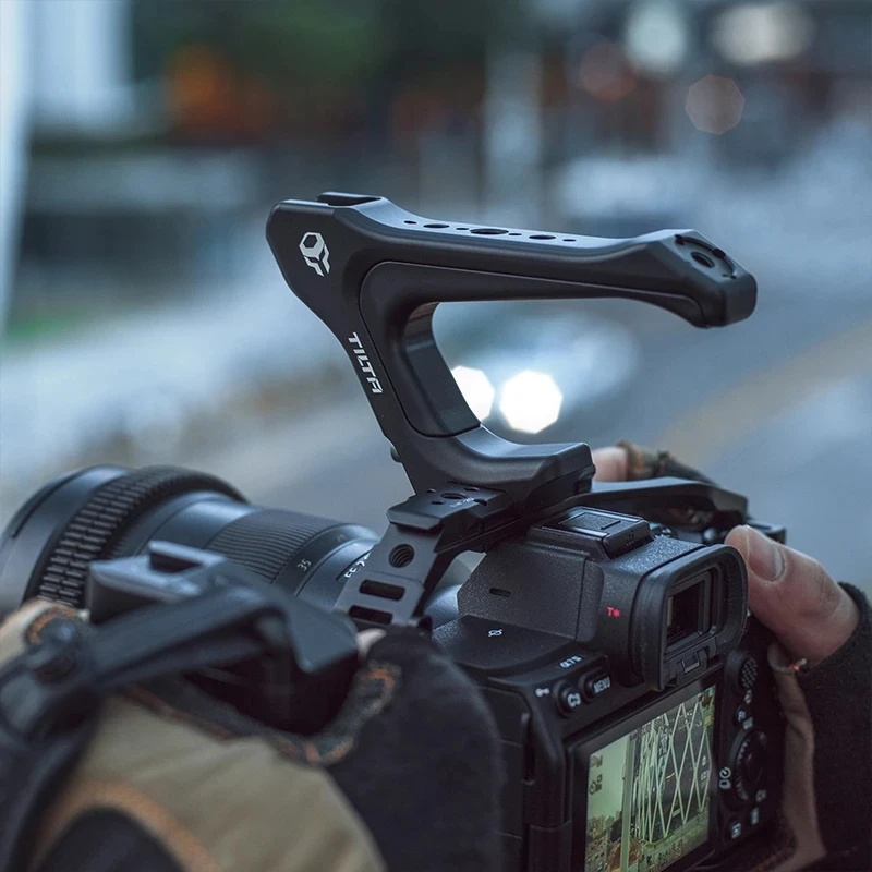 TILTA TA-T30-FCC-B Camera Cage Kit for Sony A7 IV & Others TILTA TA-T30-FCC-B Camera Cage Kit for Sony A7 IV & Others