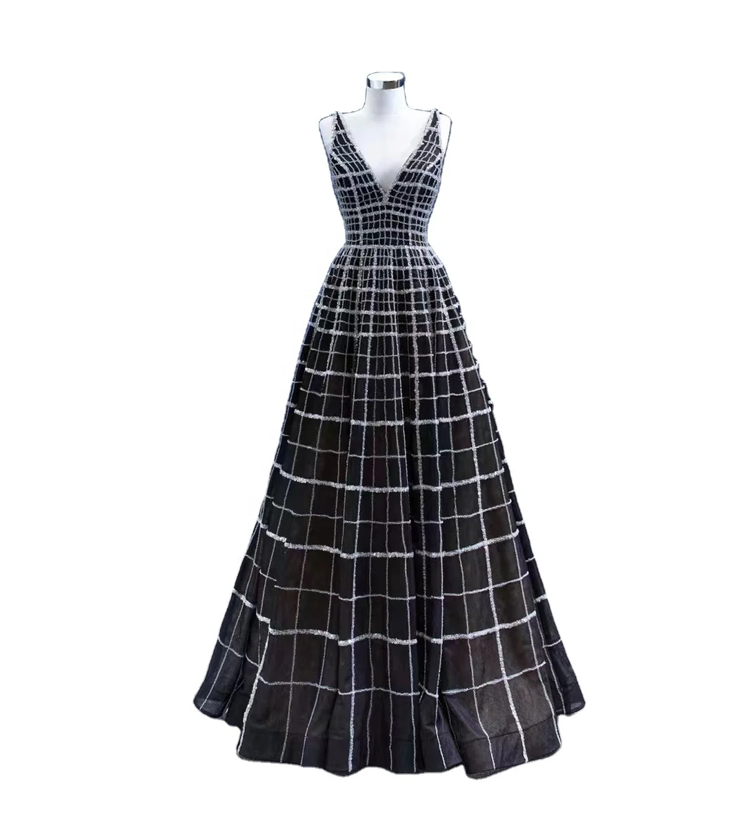 Feishiluo Vintage Black Wedding Evening Dress New V-Neck Sleeveless Beaded  A-Line Prom Dress Lace Court Floor Length for Brides