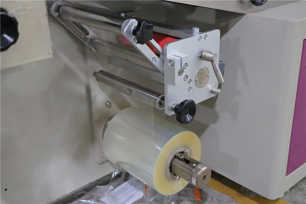 Double Twist Toffee Candy Packing Machine