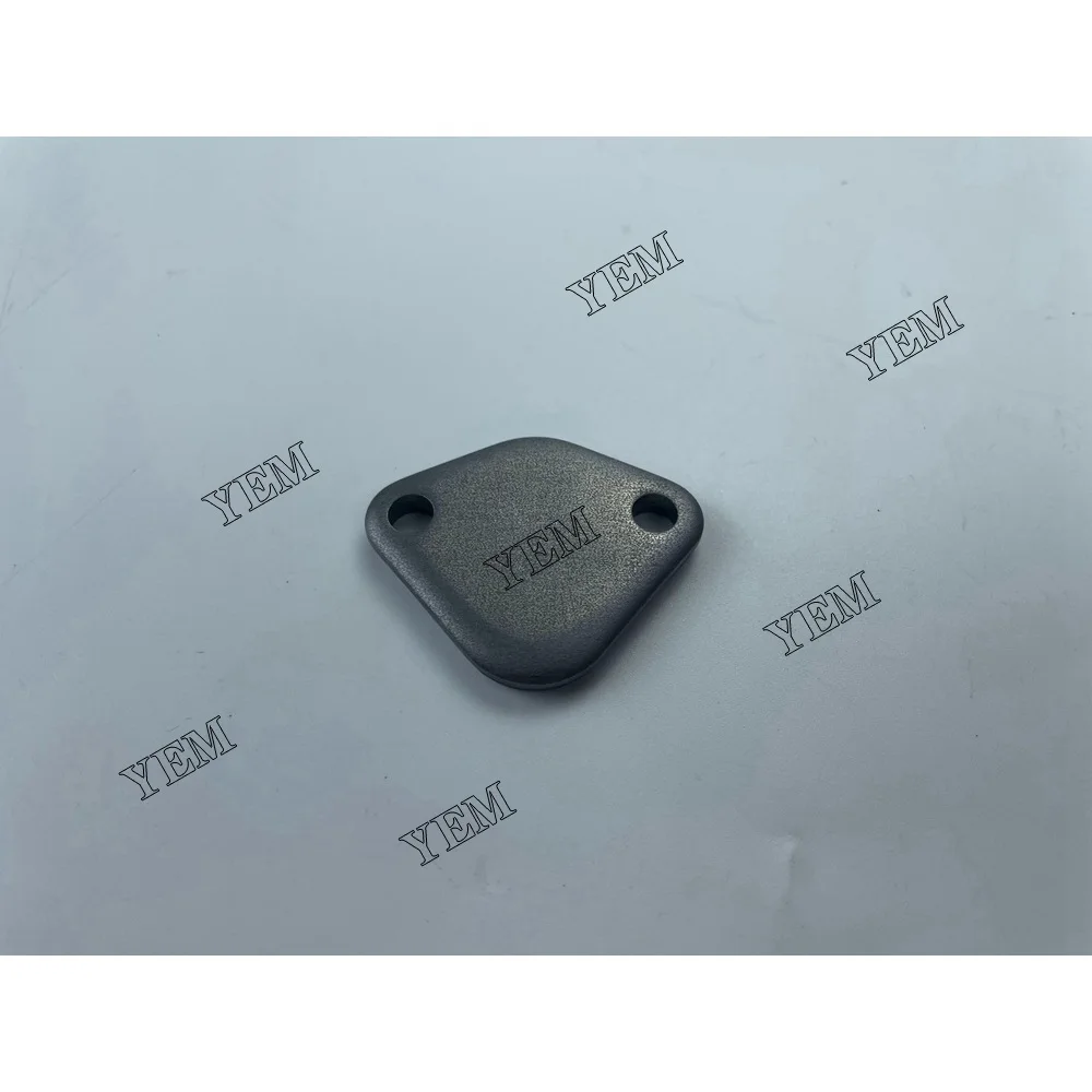 Ready to Ship D782 Thermostat Cover 15852-52850 Fit for Kubota D782 Engine