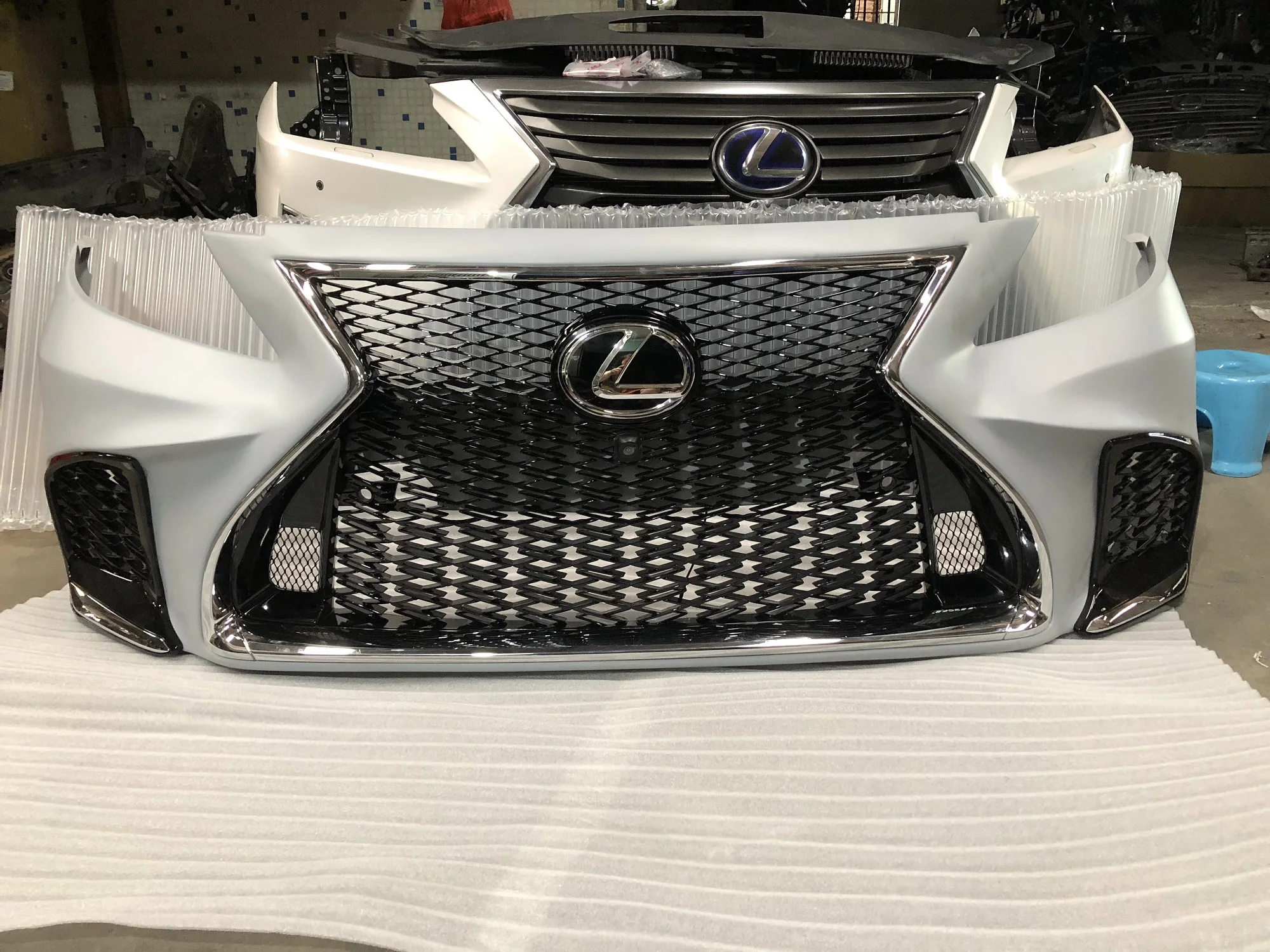 Lexus LS460 & LS600HL Front Bumper Upgrade Kit - Stylish Body Kit