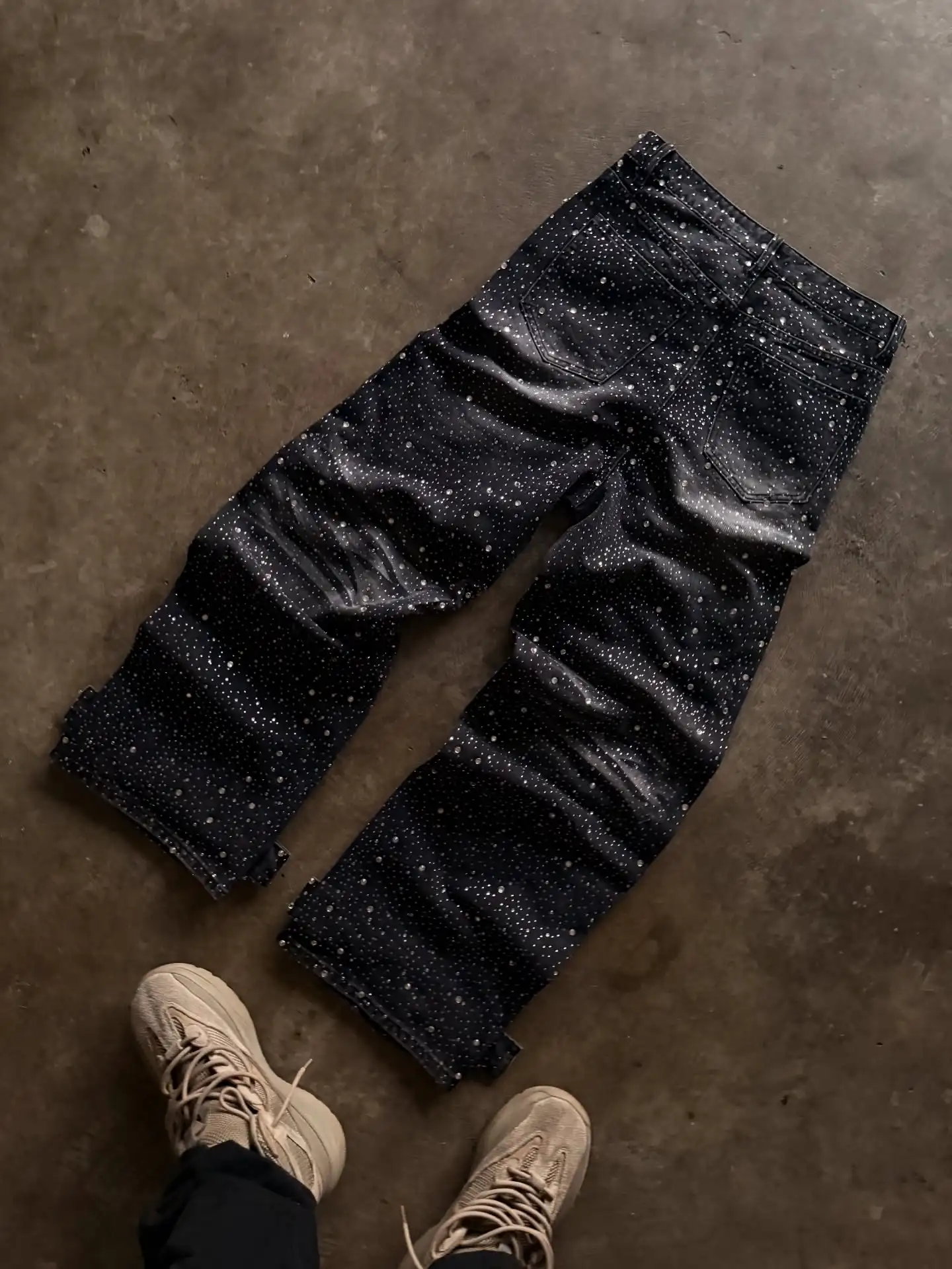 Custom Dark Washed Vintage Denim Pants Embroidery Wide Leg Casual Jeans Rhinestones Pearls Designer Baggy Men's Jeans gallery 2