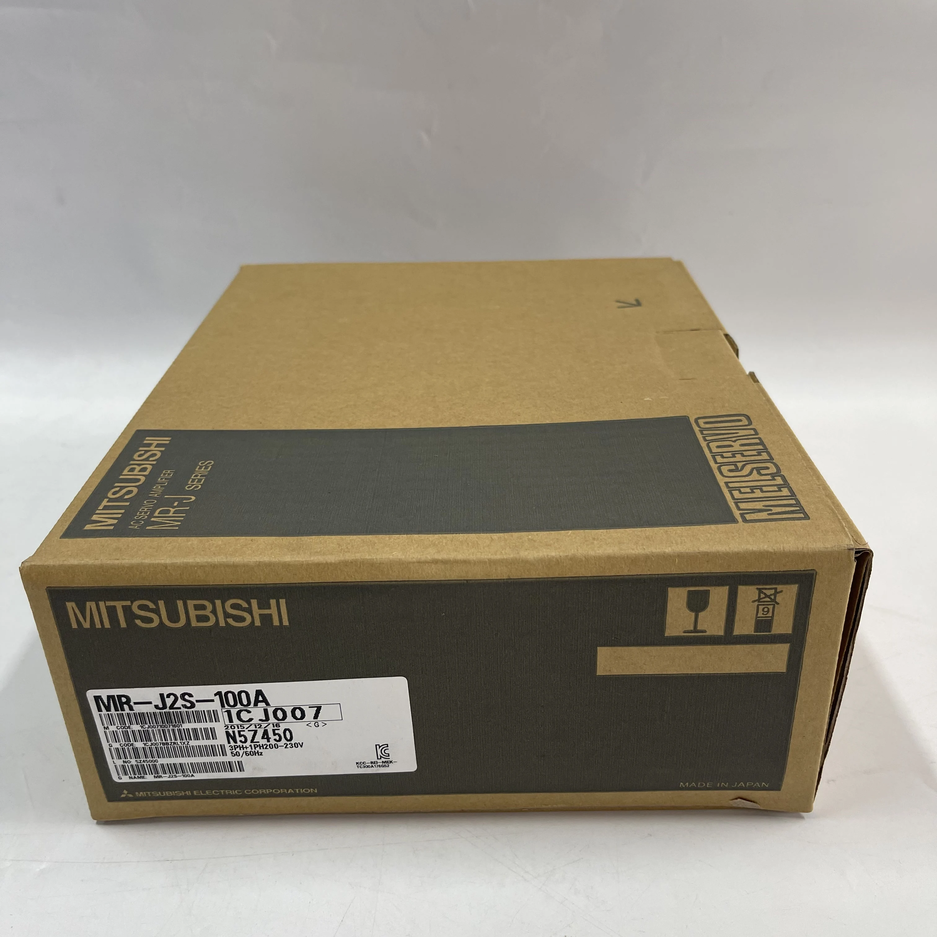 Mitsubishi AC Servo Amplifier MR-J2S Series MR-J2S-100A Mitsubishi AC Servo Amplifier MR-J2S Series MR-J2S-100A