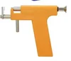 Pistola de oreja amarilla