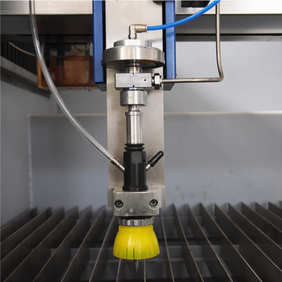 Струйная машина для резки