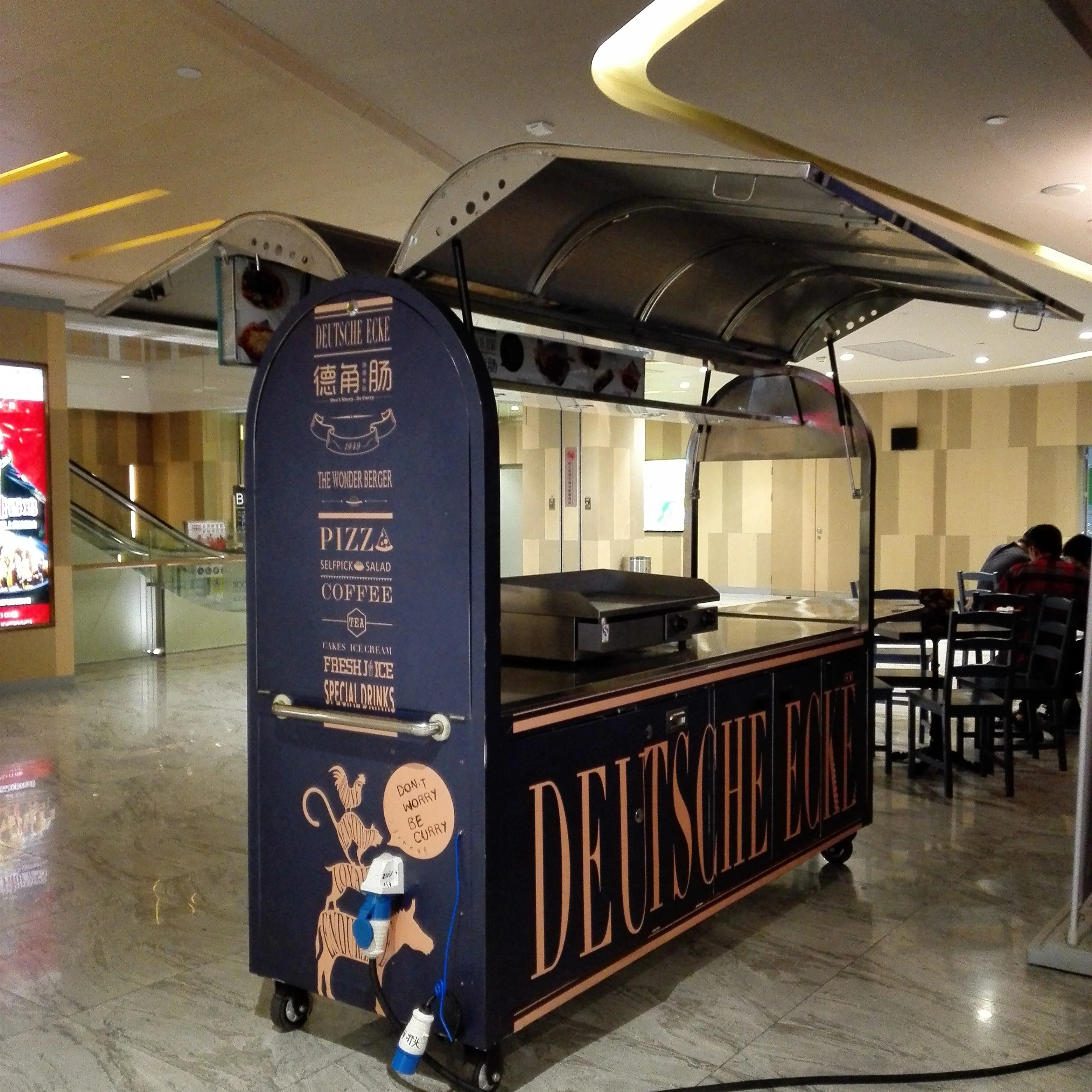 رائجة البيع أثاث خارجي جودة عالية تصميم حسب الطلب الصلب المحمول عربة الوجبات السريعة الغذاء كشك الغذاء مقطورة