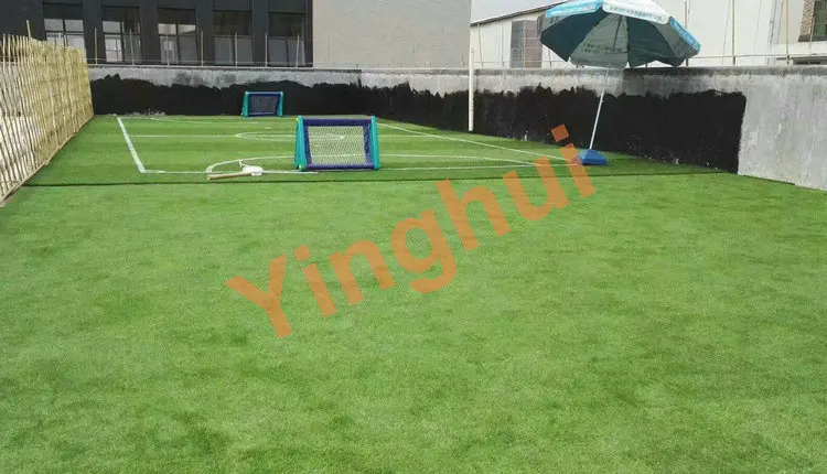 Modular Artificial Grass Turf Indoor Tiles Floor With PP Plastic Base for Balcony Garden