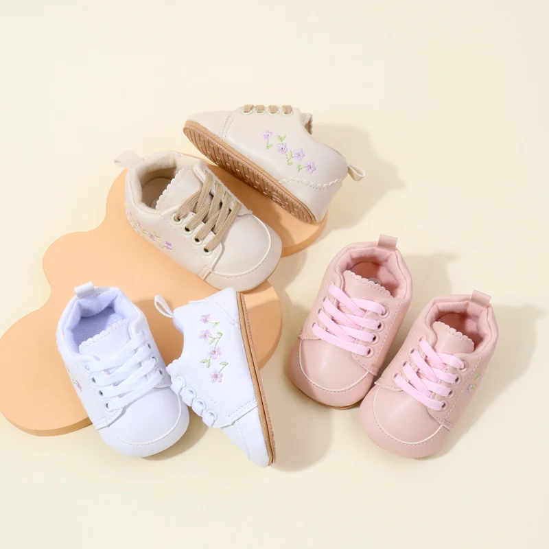 High Quality Soft Leather Baby Girl Toddler Casual Shoes Newly Arrived with Embroidered Flower Design and Non-Slip Rubber Bottom