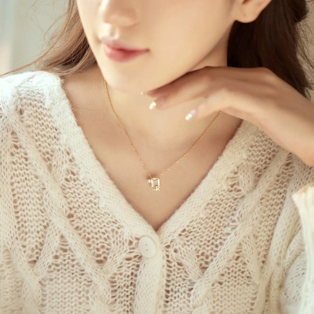 Dylam Top Pick Women Elegant Daily Wear Fine Jewelry Synthetic Stone Crystal 5A Zirconia R Alphabet Gradient Pendant Necklace