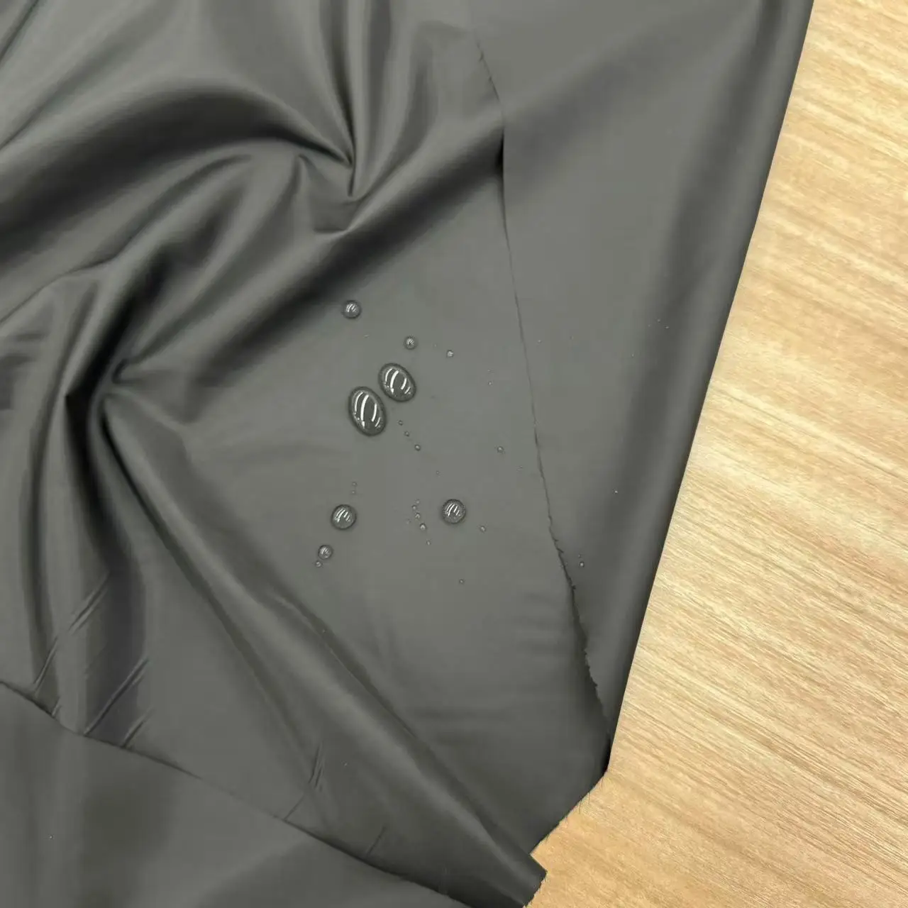 100% Polyester 300T Taffeta Fabric With Waterproof Coating Ultralight Waterproof Fabric for Down Jacket
