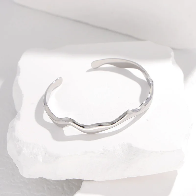 Simple New Design Irregular Wave Shaped Stainless Steel Bracelets for Women Ins Fashion Jewelry Bracelet Accessories