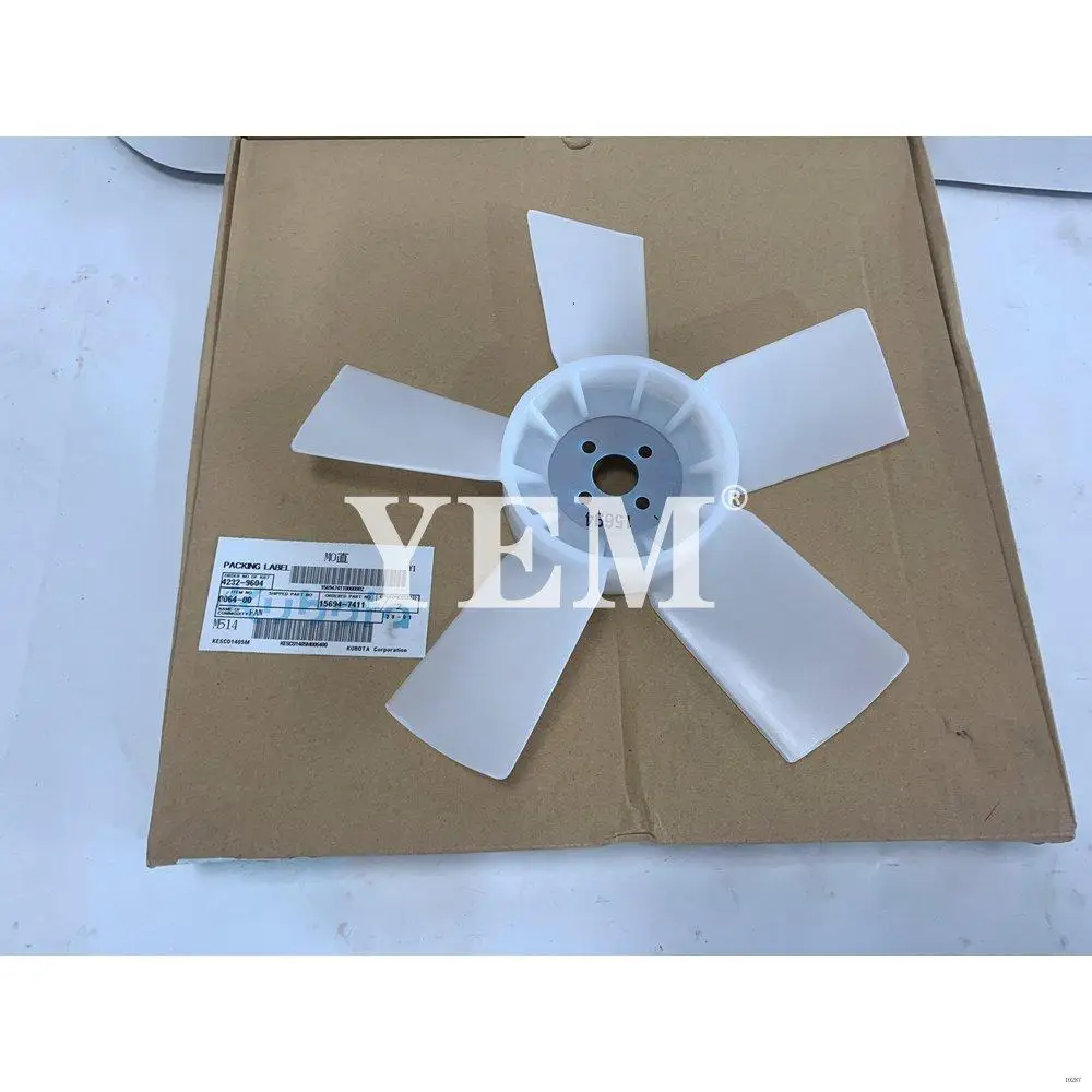 New Original Quality D905 Fan Blade 15694-74110 for Kubota