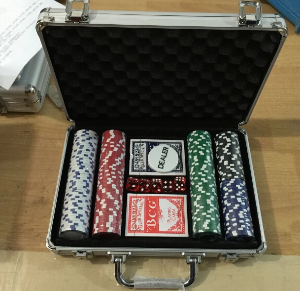 Malette De Poker Texas Holdem Deluxe 300 jetons – Poker Market