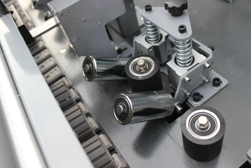 Woodworking Plywood Edge Banding Machine 45 Degree Beveled Automatic