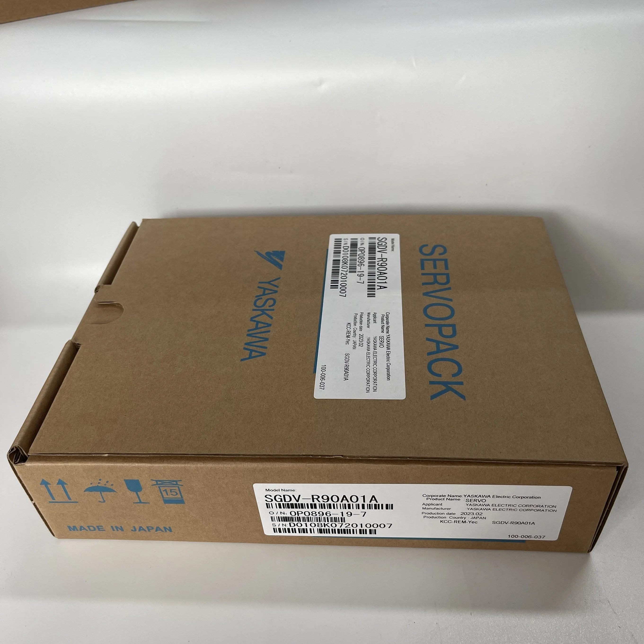 YASKAWA AC Servo Drive SGDV-R90A01A YASKAWA AC Servo Drive SGDV-R90A01A