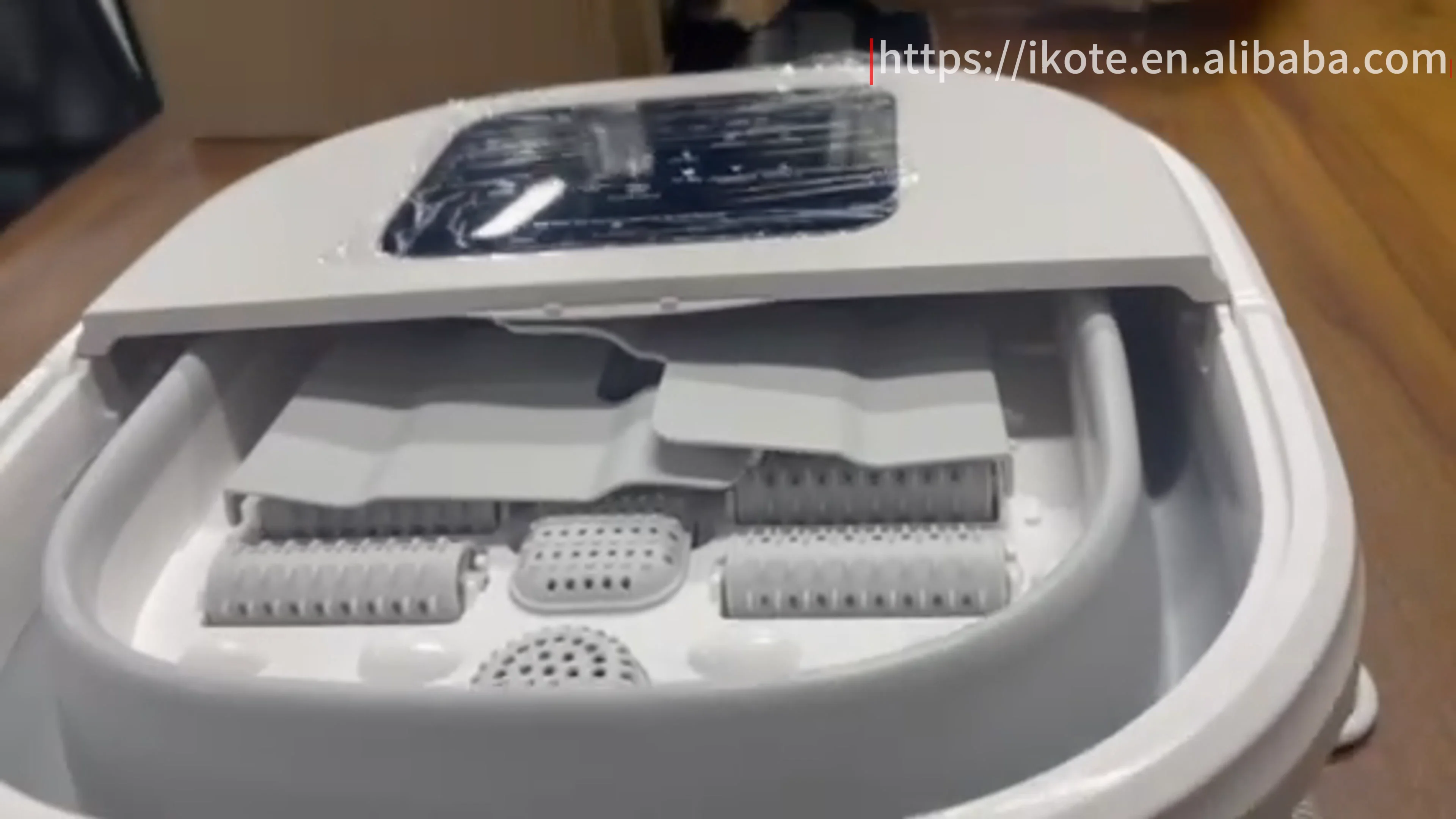 Automatic Heating Foldable Foot Bath Bucket With Rotary Massage Roller